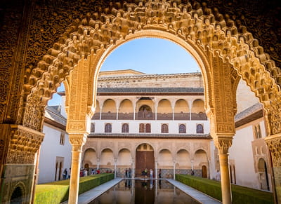 La Alhambra y sus Jardines La Alhambra y sus Jardines